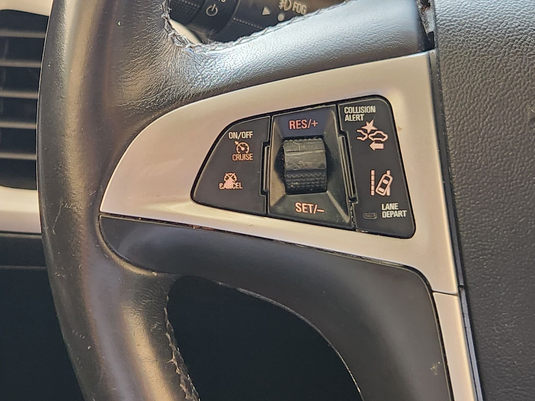 Used 2014 Iridium Metallic GMC SLT image 27