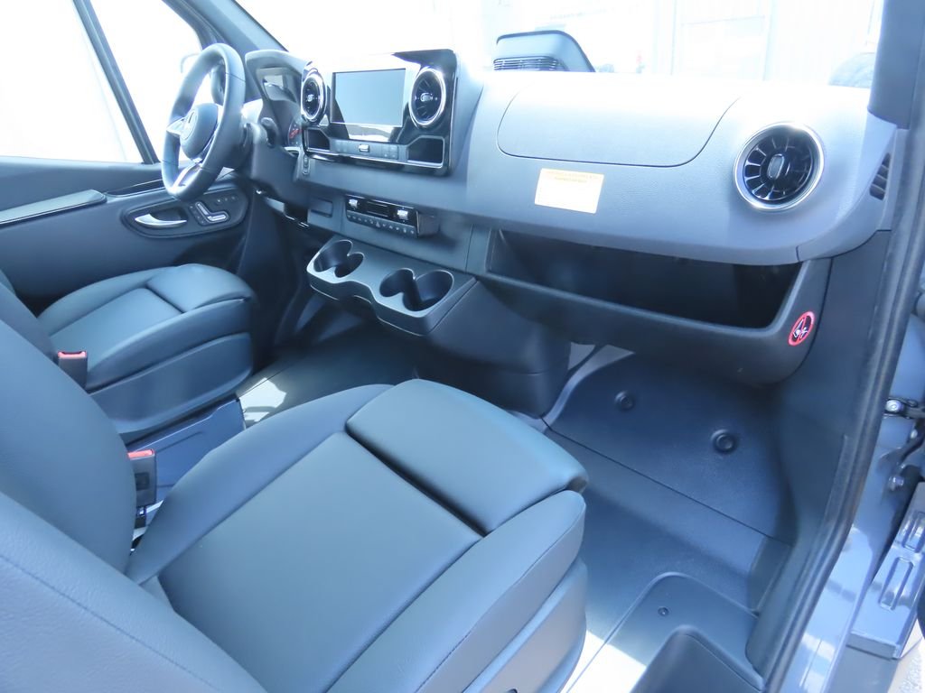 New 2026  Mercedes-Benz Passenger 144 WB image 17