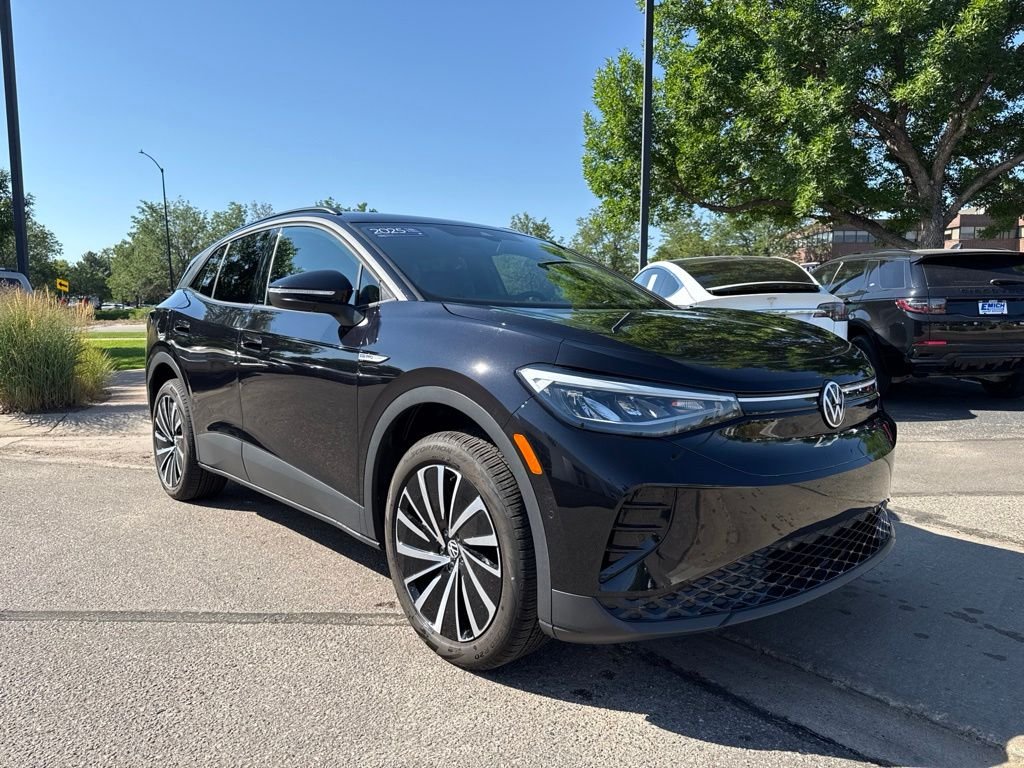 Certified Used 2025 Deep Black Volkswagen Pro image 8