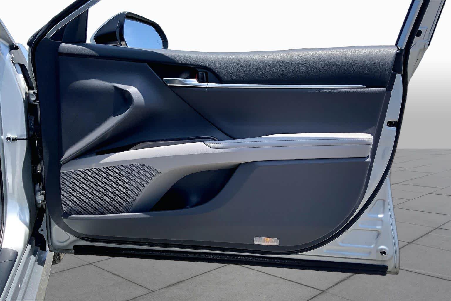 Used 2022 Celestial Silver Metallic Toyota XLE image 22