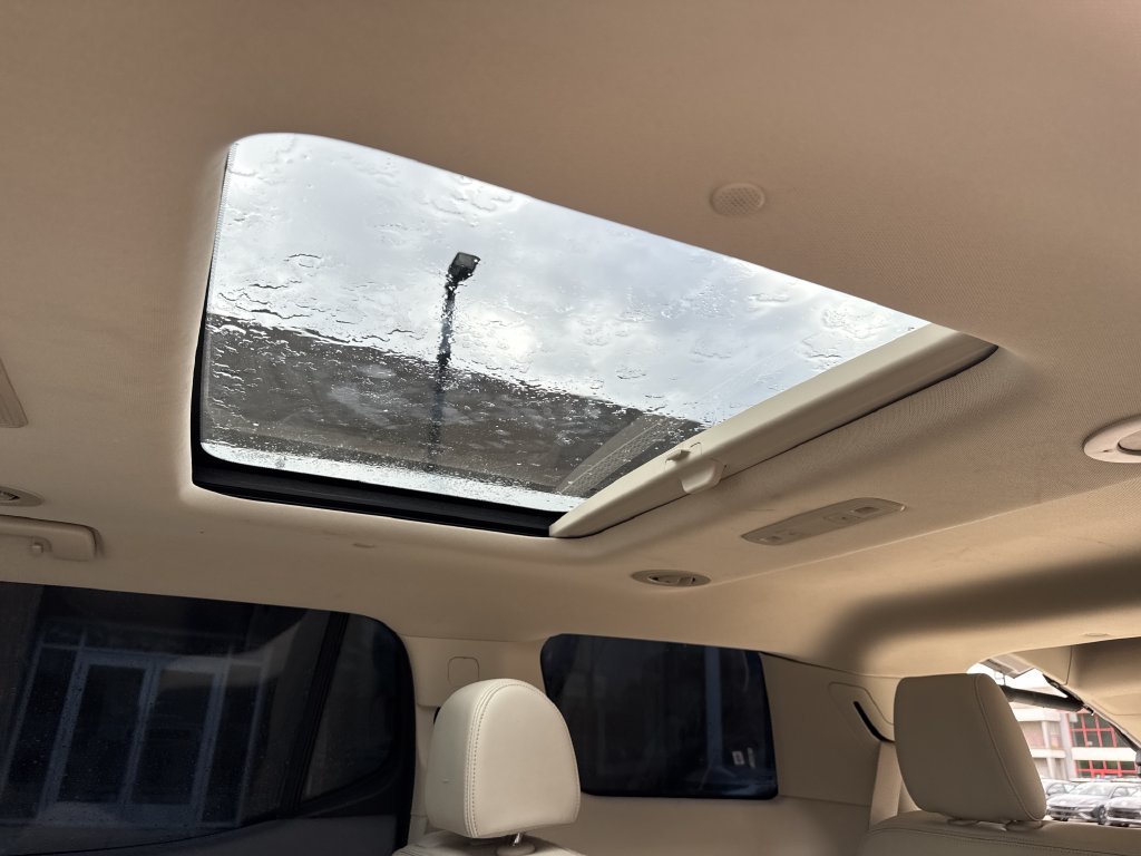 Used 2021 Green GMC Denali image 13