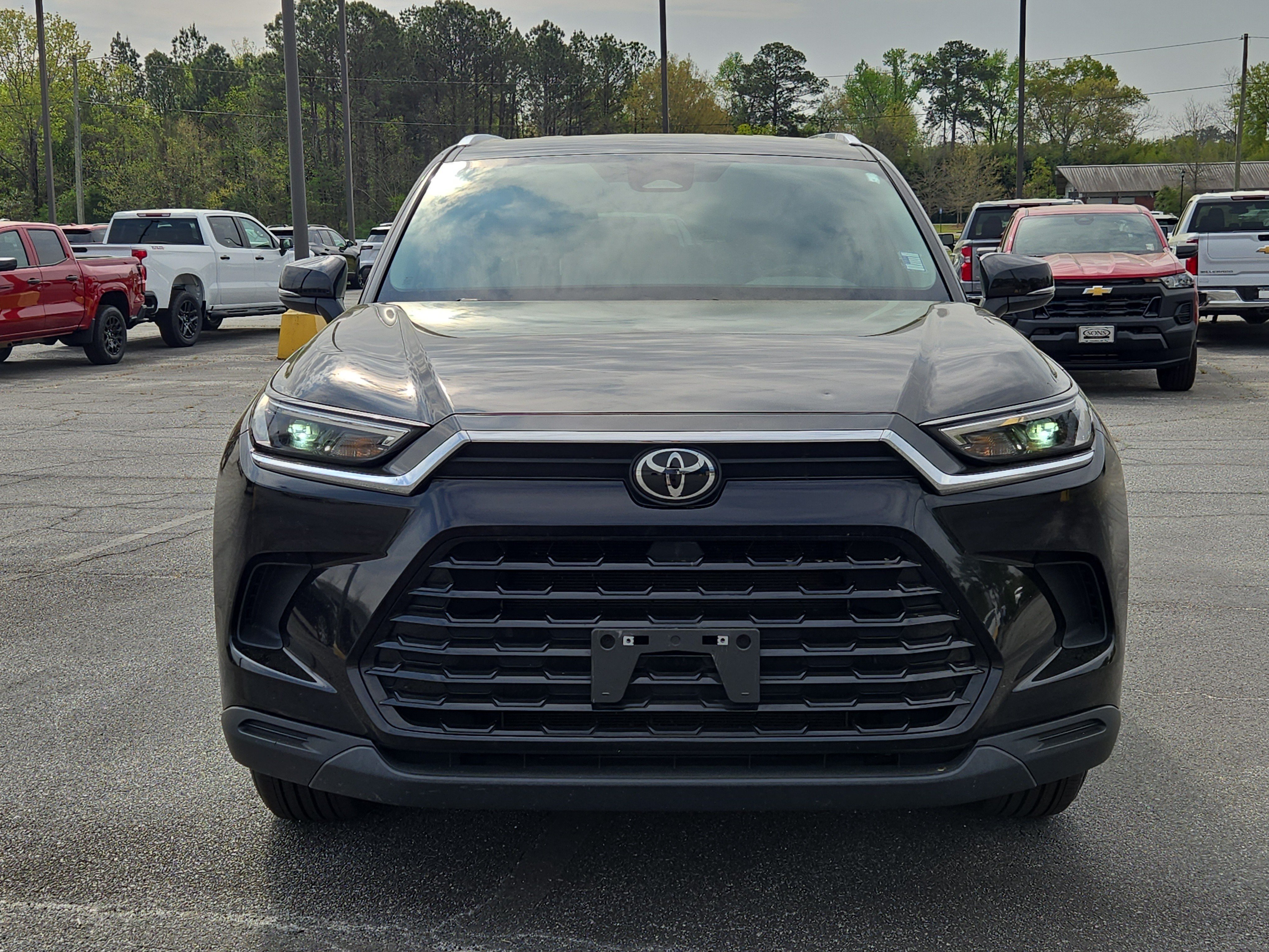 Used 2024 Black Toyota XLE image 4