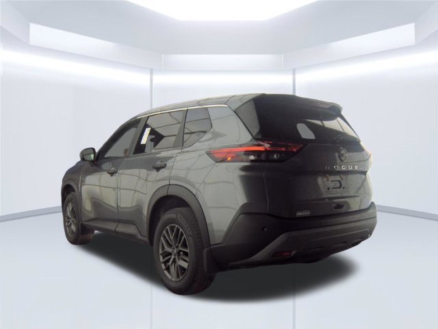 Used 2023 Gray Nissan S image 6