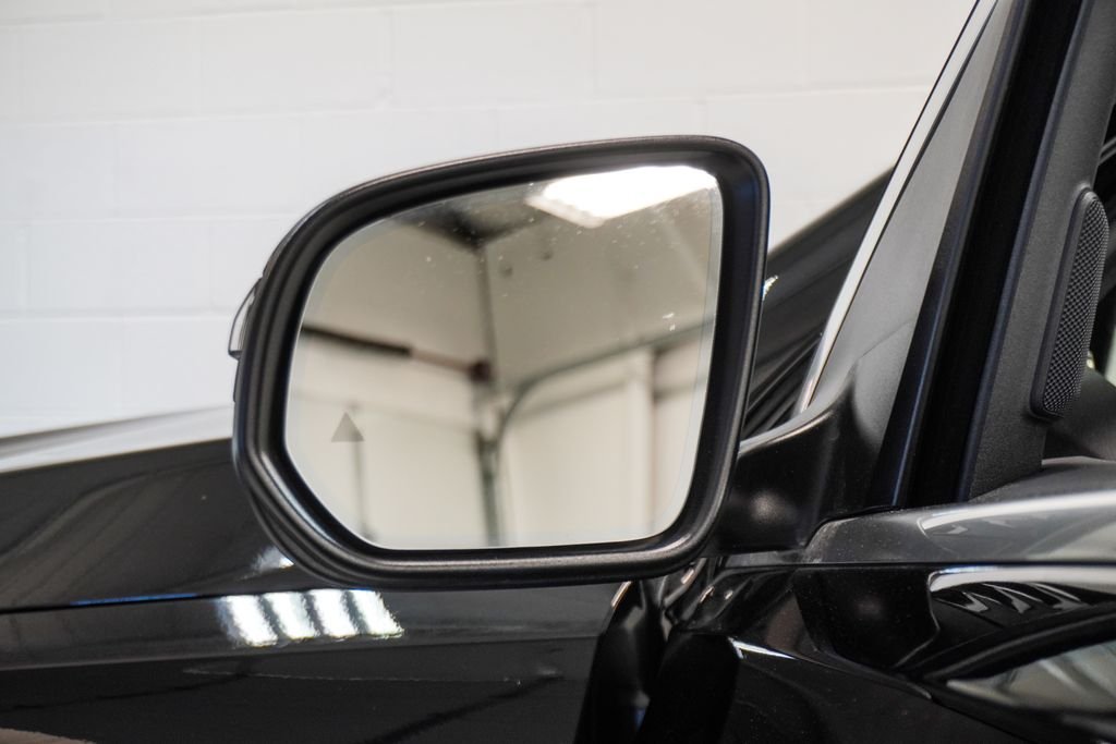 Used 2025 Black Mercedes-Benz GLE 450e image 45