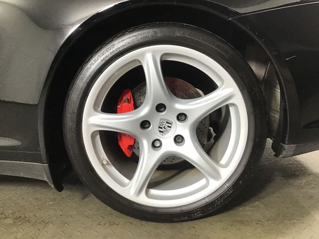 Used 2012  Porsche Carrera 4S image 17