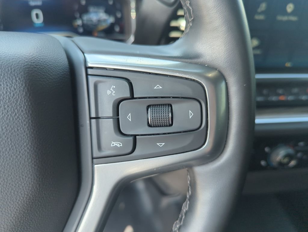 Used 2025 Gray Chevrolet LT image 23