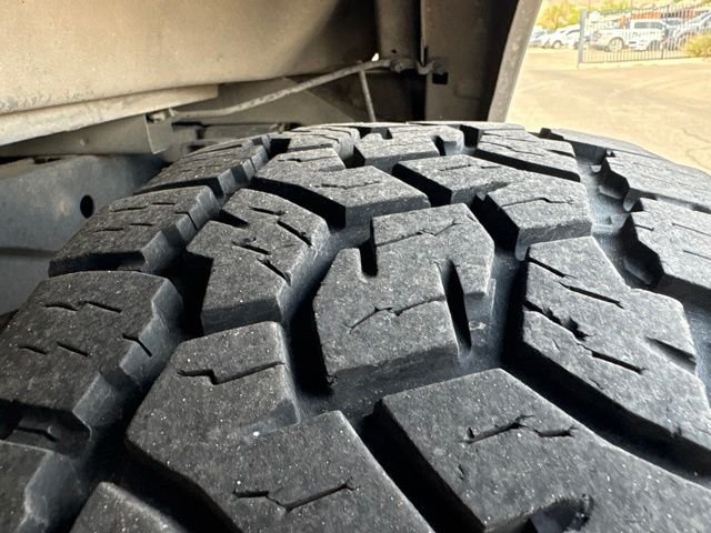 Used 2013 Gray Ford XLT image 15