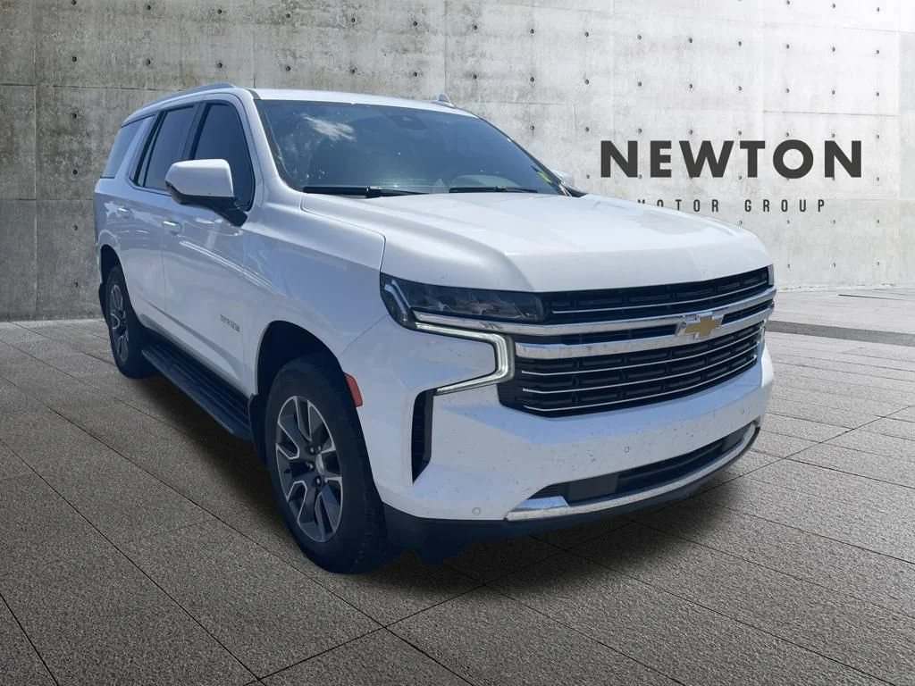 Used 2023 Summit White Chevrolet LT image 1