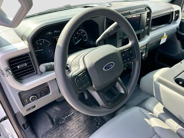 New 2026 Oxford White Ford XL image 6