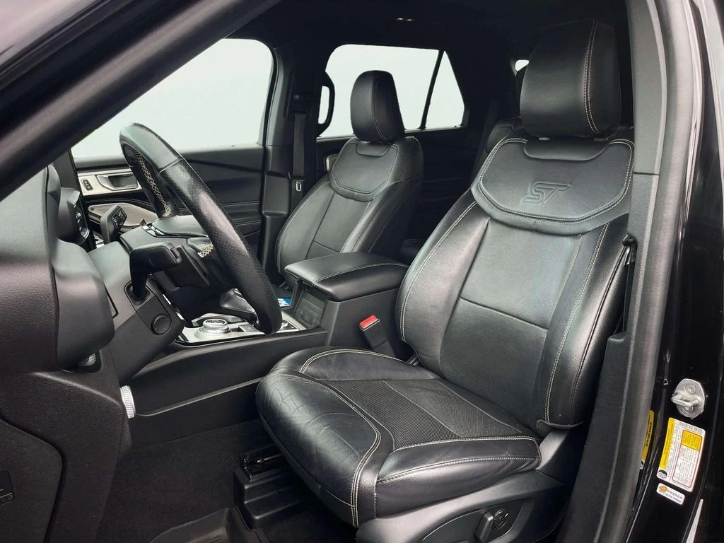 Used 2022 Agate Black Metallic Ford ST image 27