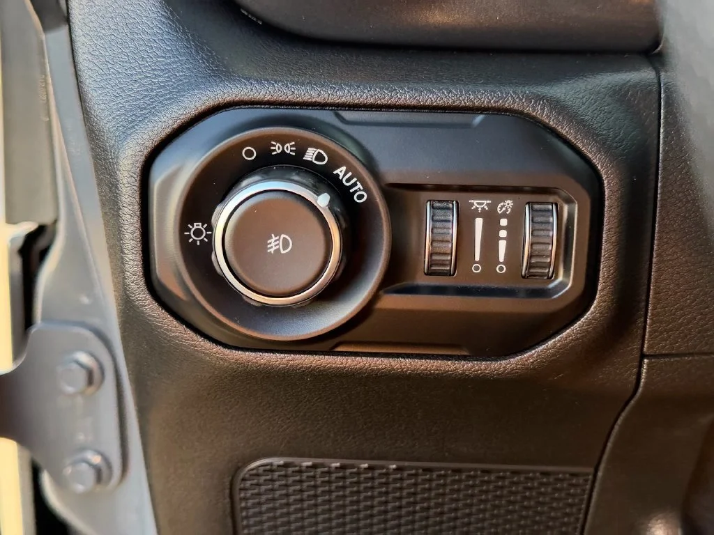 Used 2021 Gray Jeep Unlimited Rubicon 392 image 25