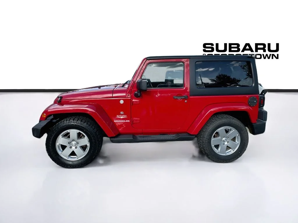 Used 2011 Red Jeep Sahara image 4