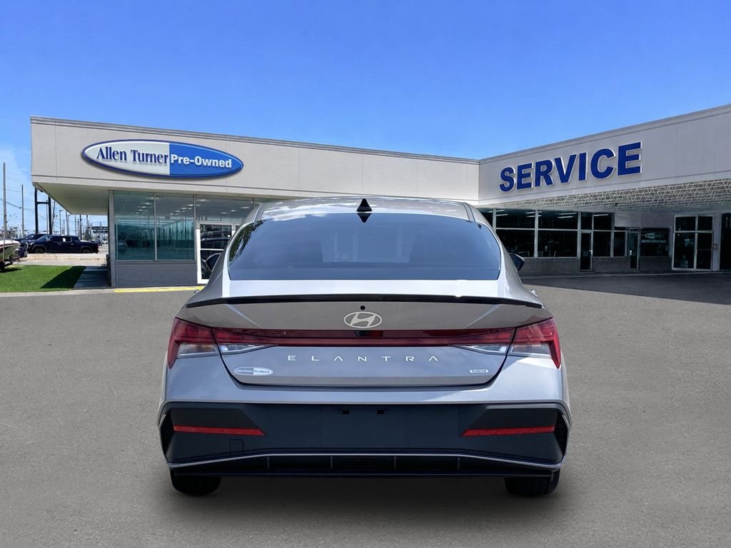 Used 2026 Fluid Metal Hyundai SEL Sport image 6