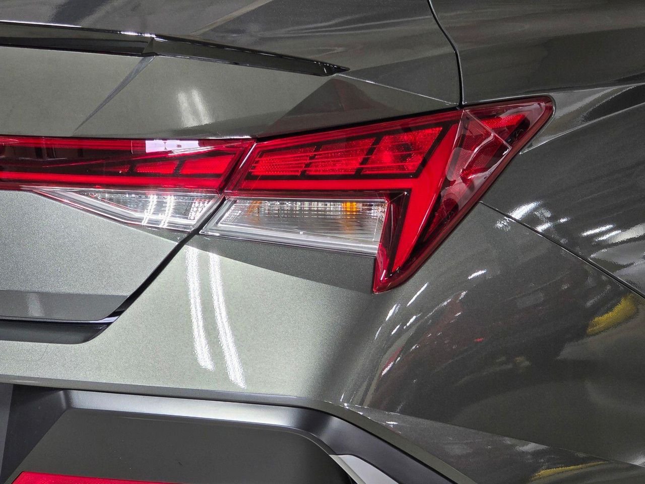 New 2026 Amazon Gray Hyundai SEL Sport image 12