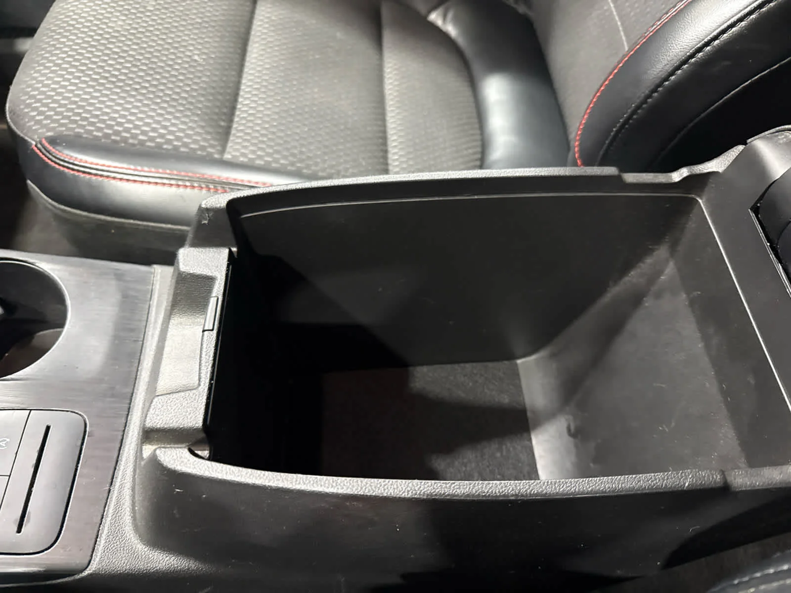 Used 2023 Whi/white Ford ST-Line image 18