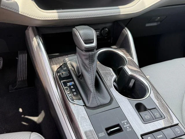 Certified Used 2020 MOON DUST Toyota Limited image 16