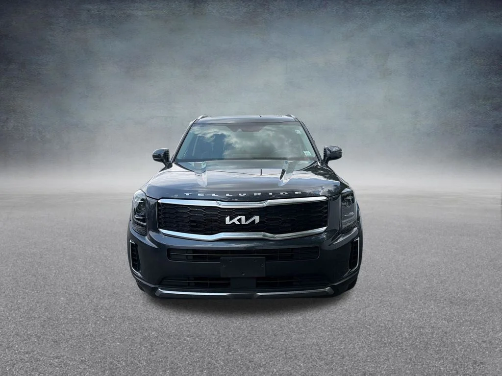 Used 2022 Gray Kia S image 18