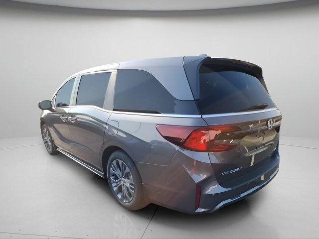 New 2026 Modern Steel Metallic Honda Touring image 4