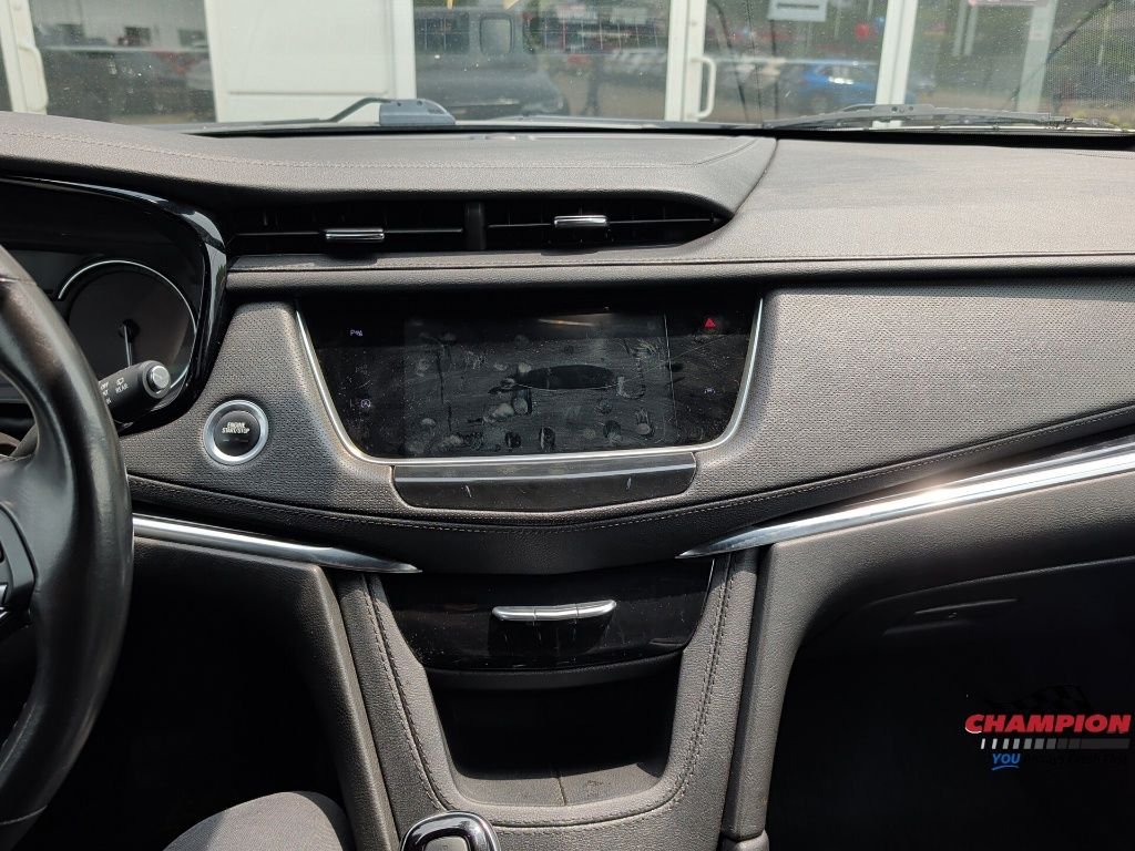 Used 2023 Black Cadillac Luxury image 23
