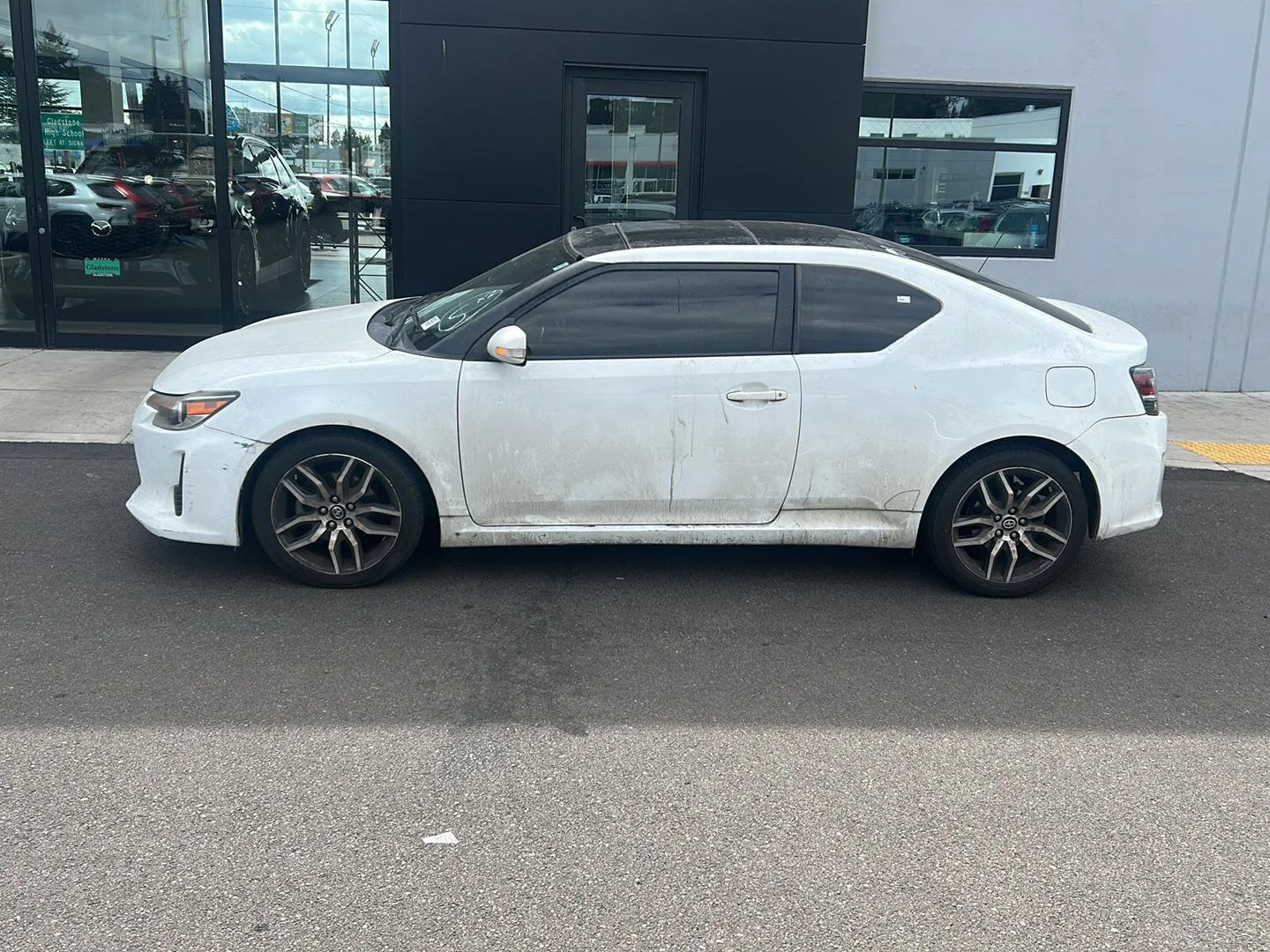 Used 2014 Super White Scion  image 6