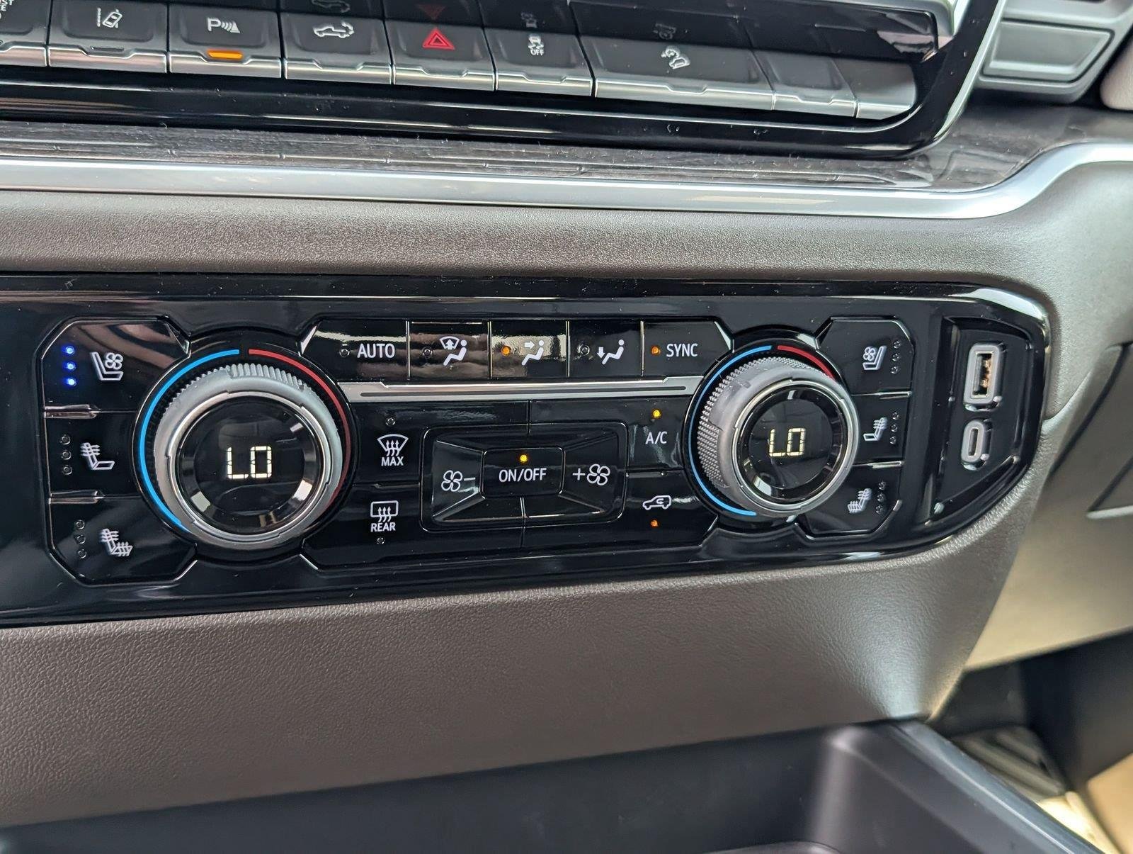 2026 Chevrolet Silverado 2500 HD LTZ - Photo 18