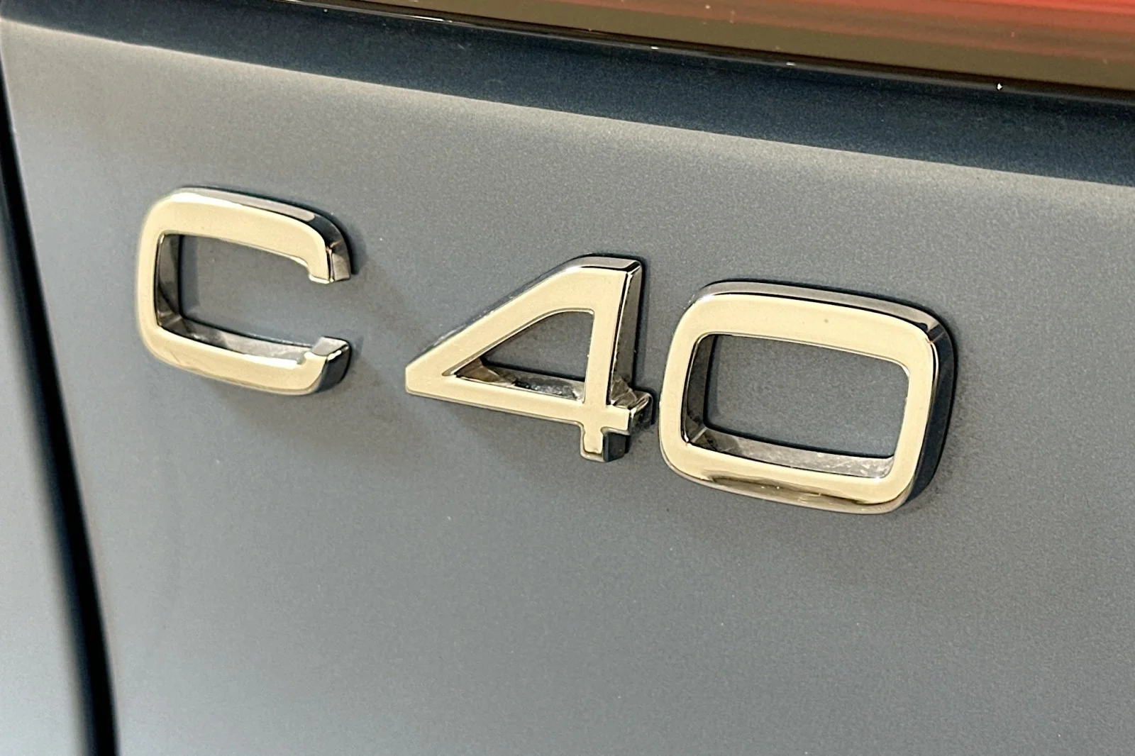 Used 2023 Fjord Blue Metallic Volvo Plus image 10