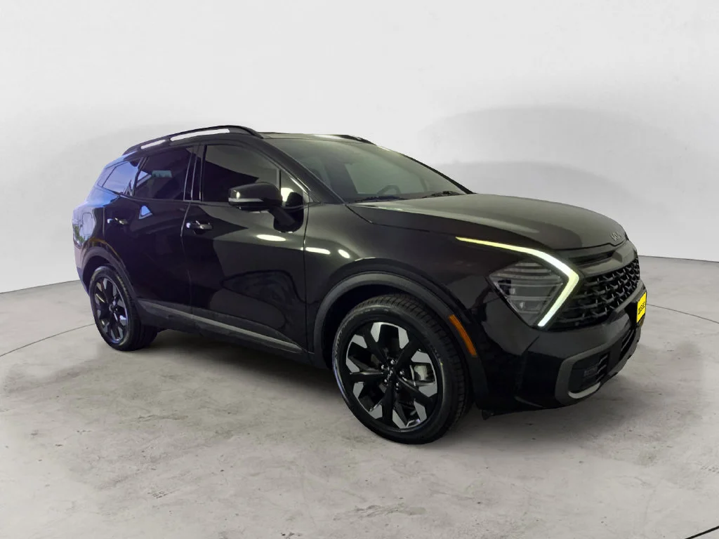 Used 2024 Black Kia X-Line Prestige image 3