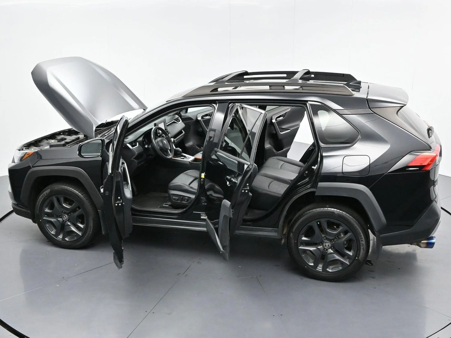 Used 2022 Midnight Black Metallic Toyota Adventure image 41