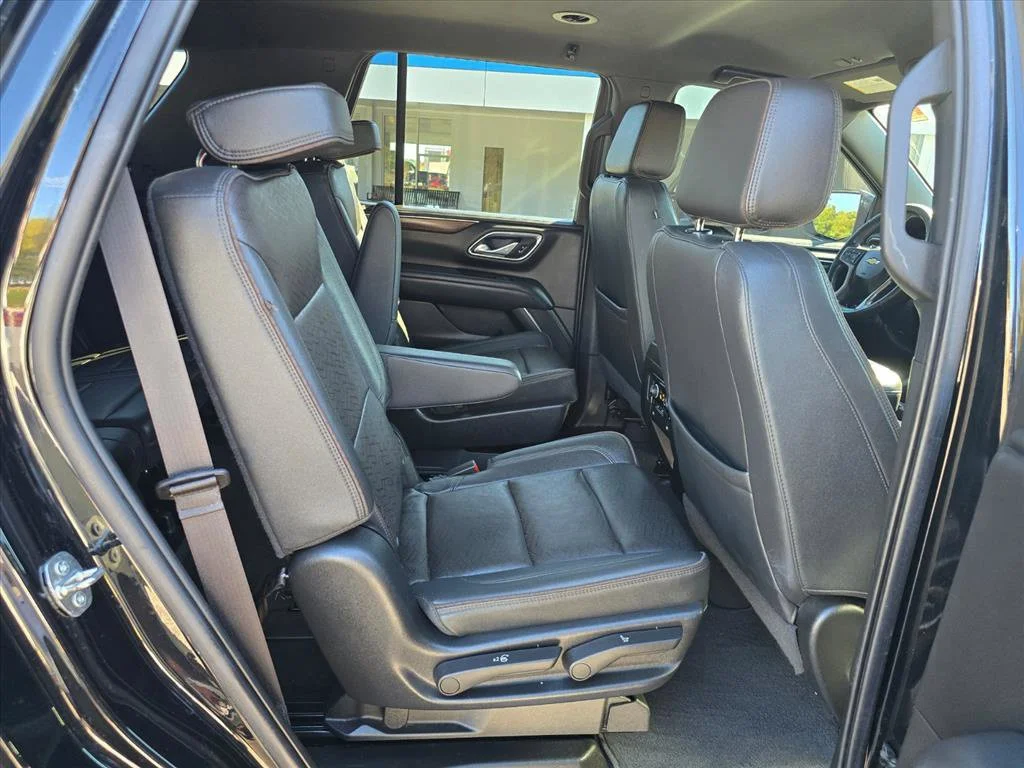 Used 2022 BLACK Chevrolet High Country image 16