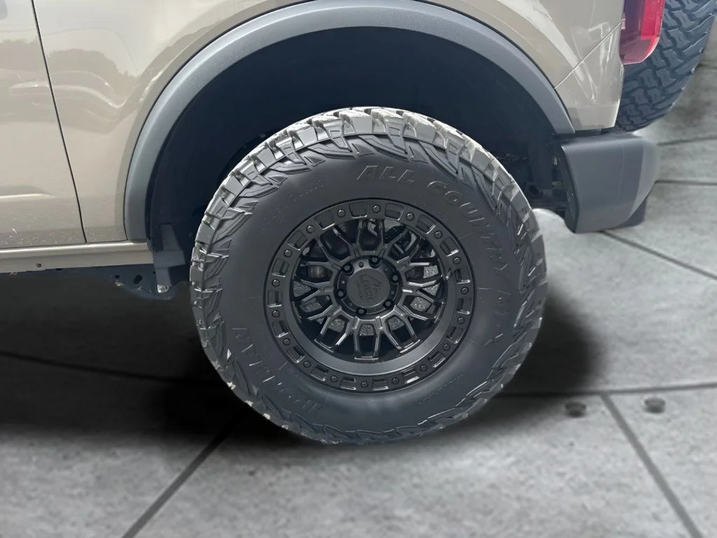 Used 2025 Gray Ford Base image 23