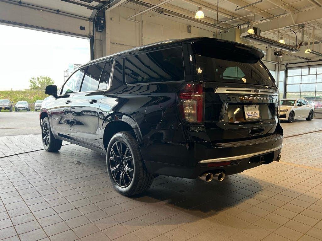 Used 2023 Black Chevrolet High Country image 7