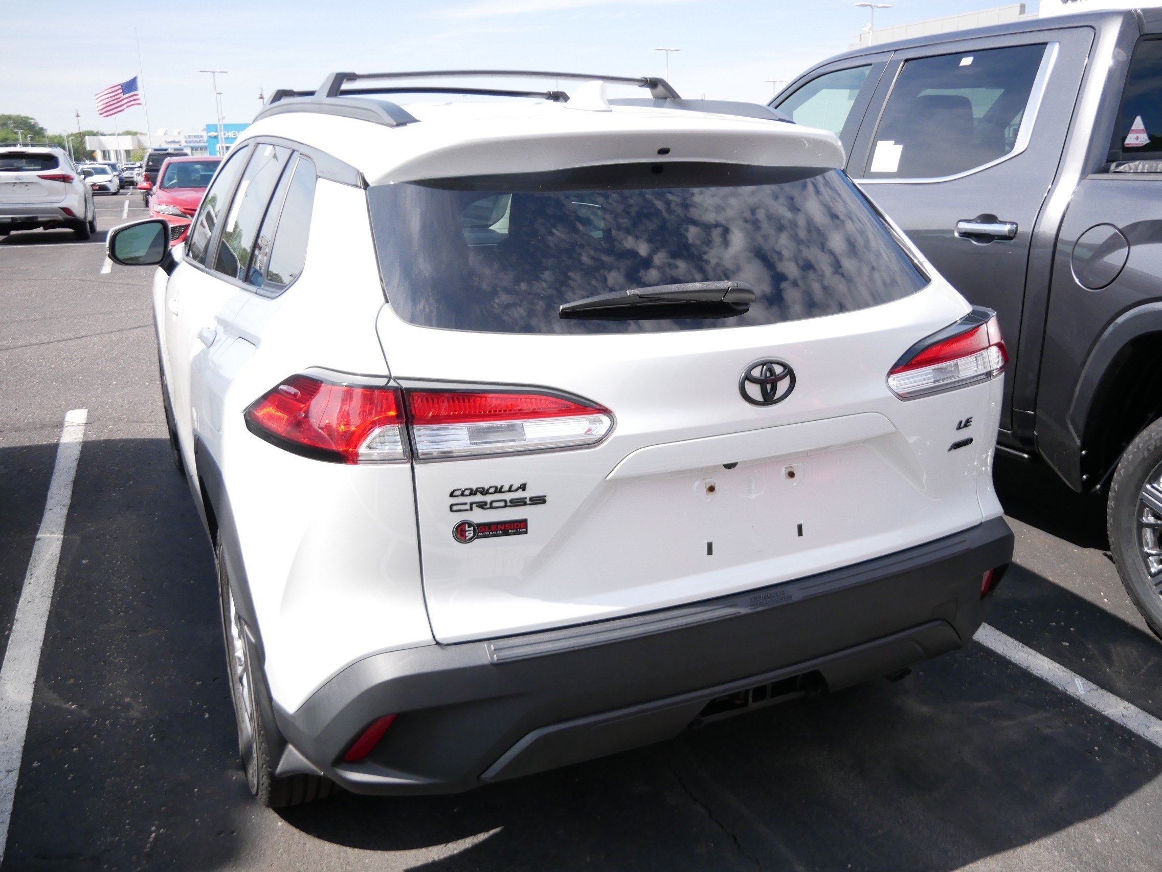 Certified Used 2022 WIND CHILL PEAR Toyota LE image 7