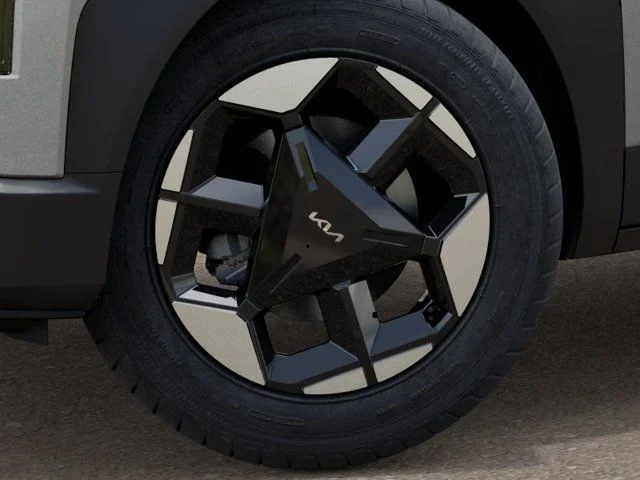 New 2027 Ivory Silver Kia S image 9