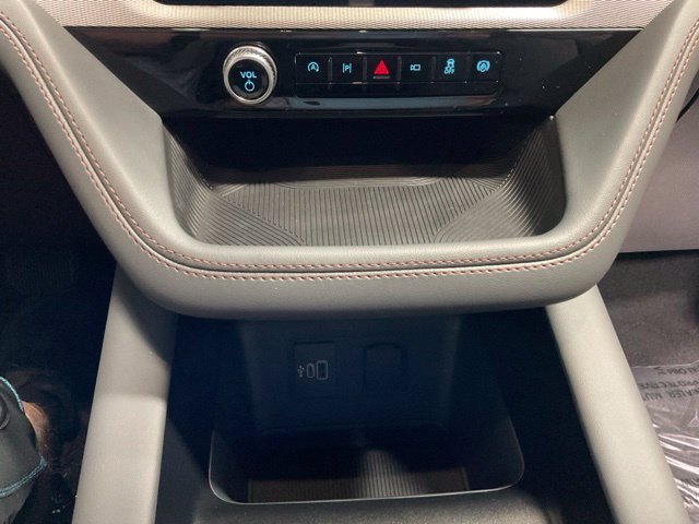 New 2027 Agate Black Metallic Ford Active image 35