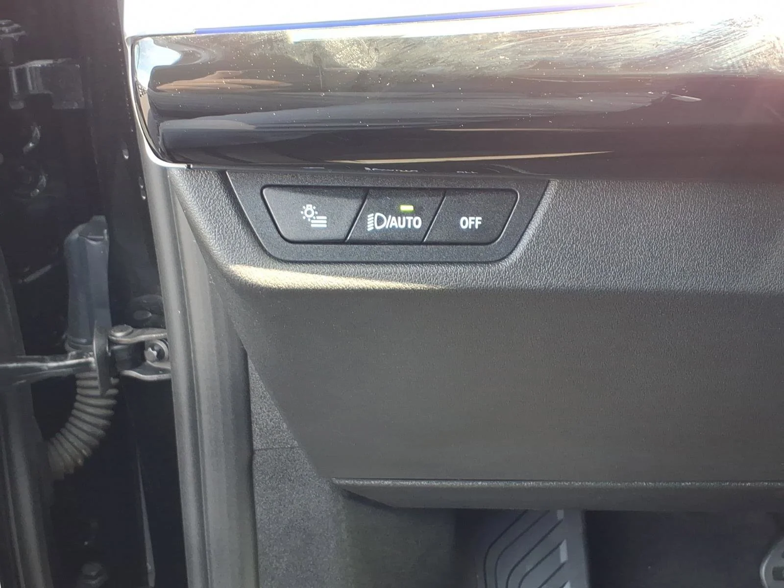 Used 2023 Black Sapphire Metallic BMW xDrive28i image 20