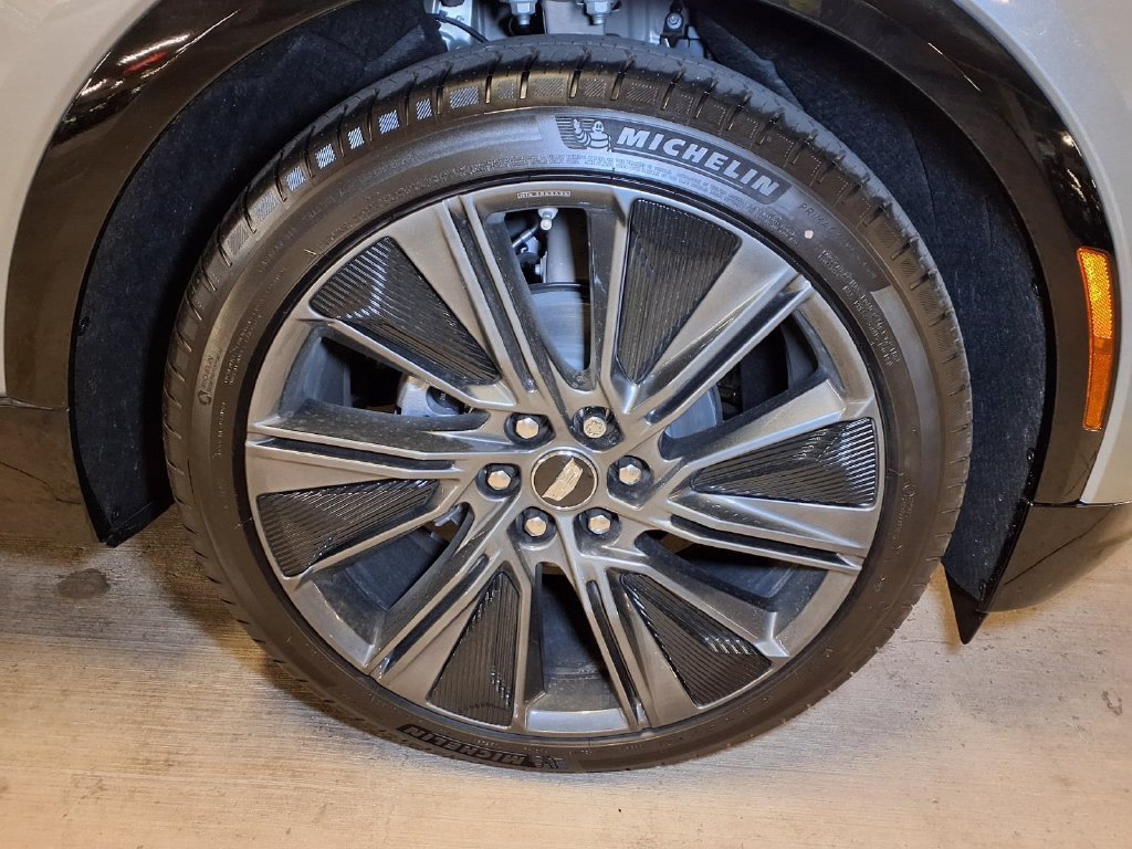 2026 Cadillac LYRIQ Signature Sport - Photo 5