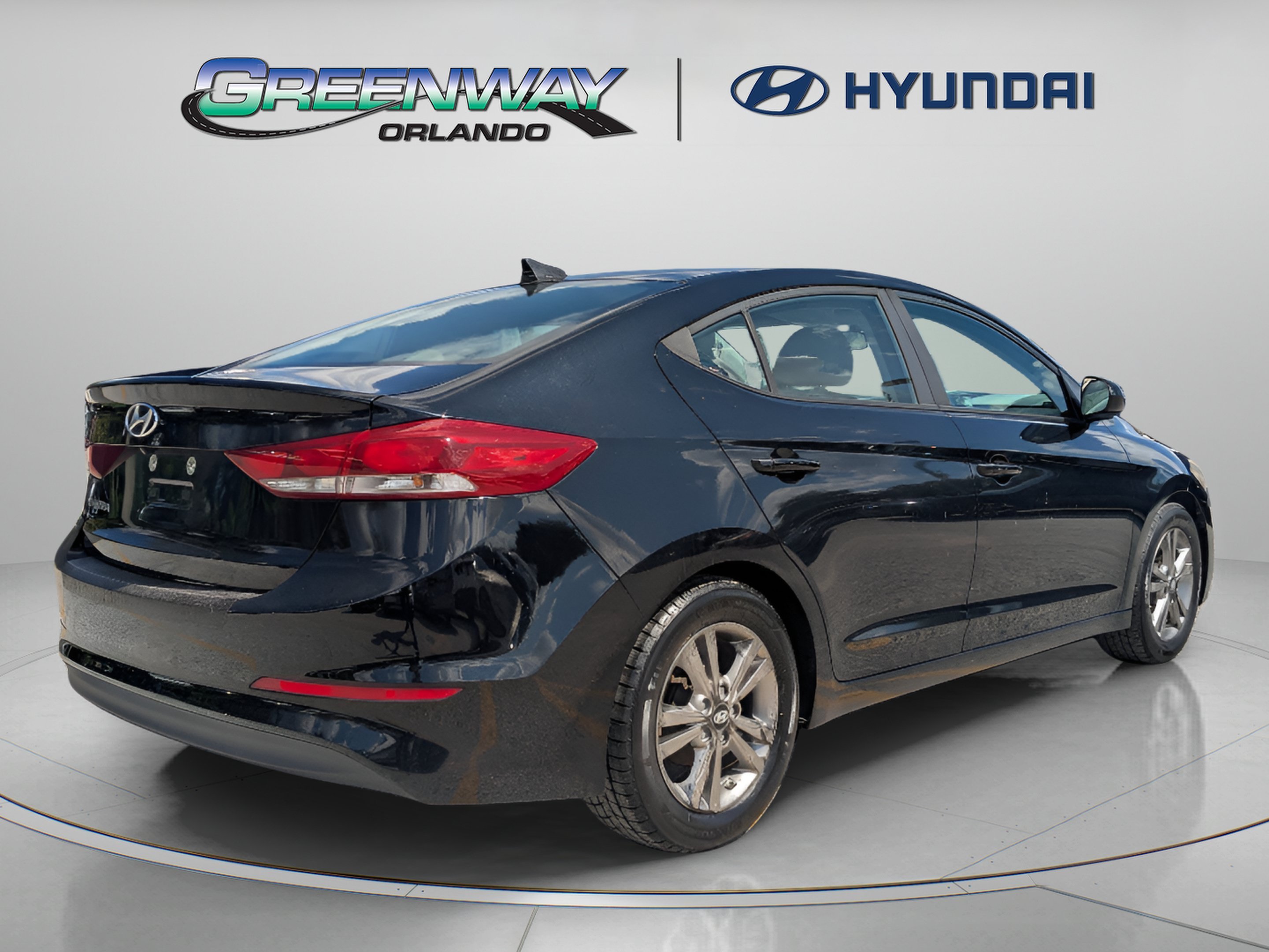 Used 2017 Black Noir Pearl Hyundai SE image 8