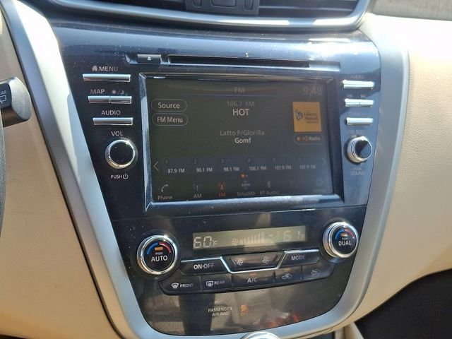 Used 2019 Brown Nissan SL image 23