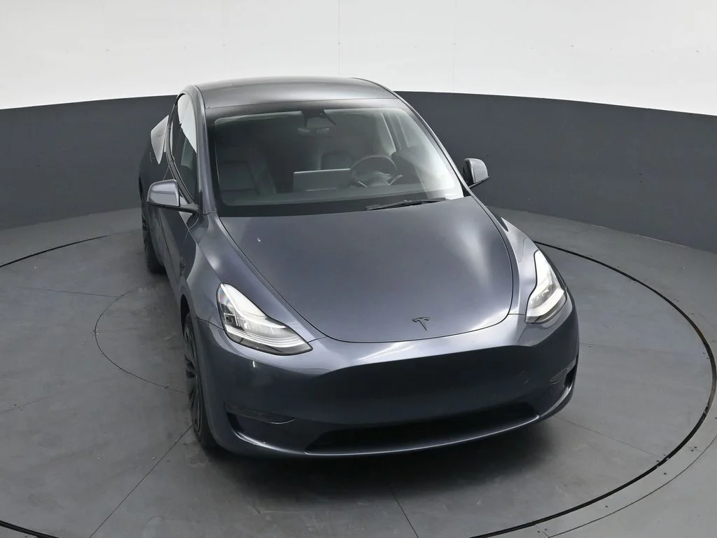 Used 2022  Tesla Long Range image 29