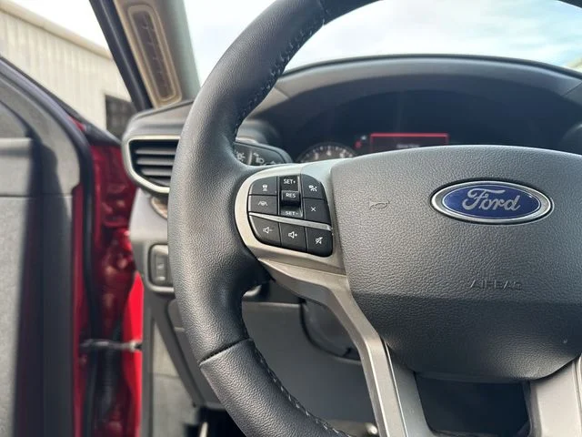 Used 2020 Red Ford Limited image 19