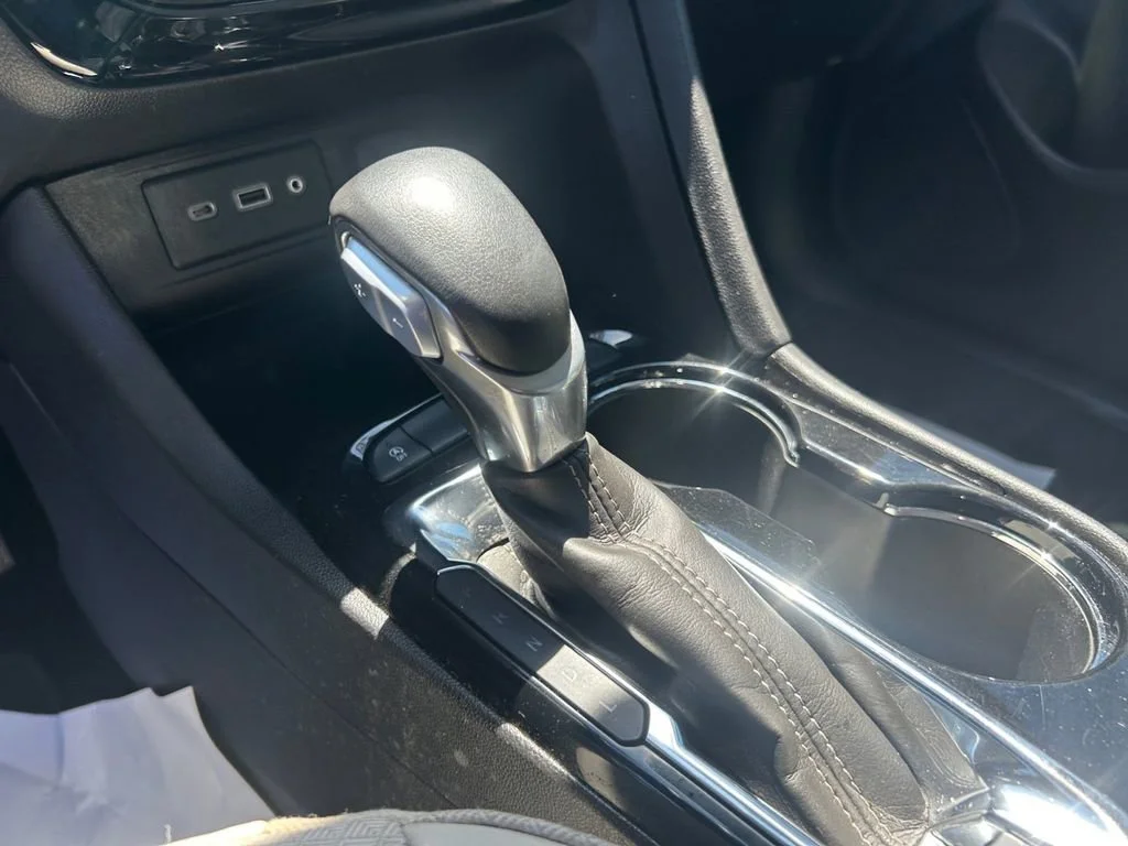 Used 2023 Summit White Buick Select image 31
