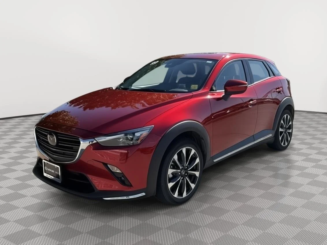 Used 2019 RED MAZDA GRTOUR image 12