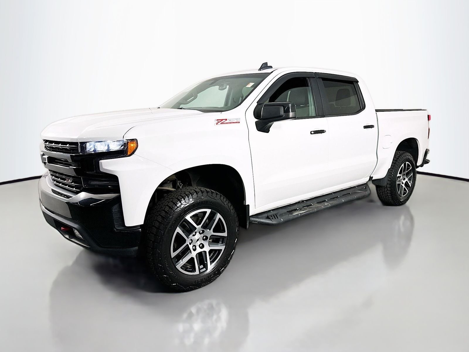 Used 2019 Summit White Chevrolet LT Trail Boss image 7