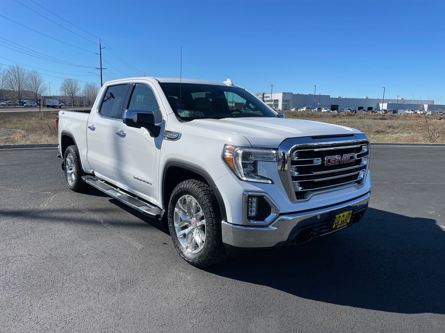 2021 GMC Sierra 4WD Crew Cab Short Box SLT's photo