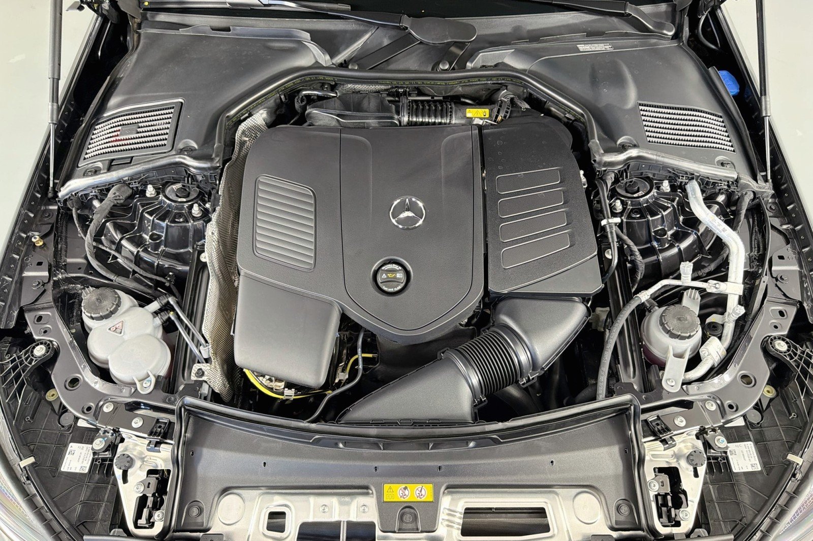 New 2026 Graphite Grey Metallic Mercedes-Benz C 300 Sedan image 10