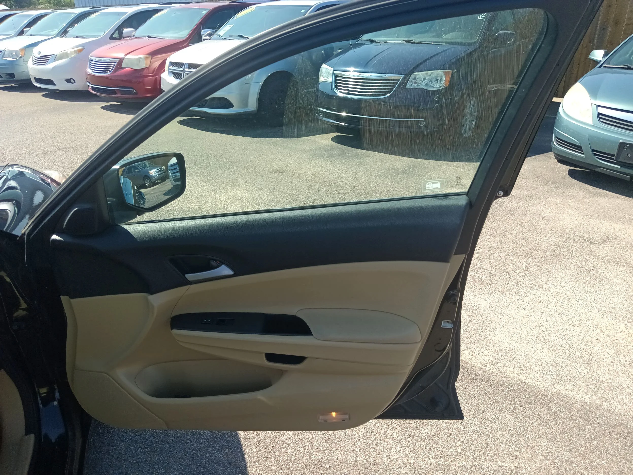 Used 2012 Black Honda 2.4 LX image 17