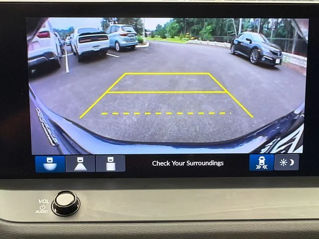 Used 2025  Honda Touring image 15