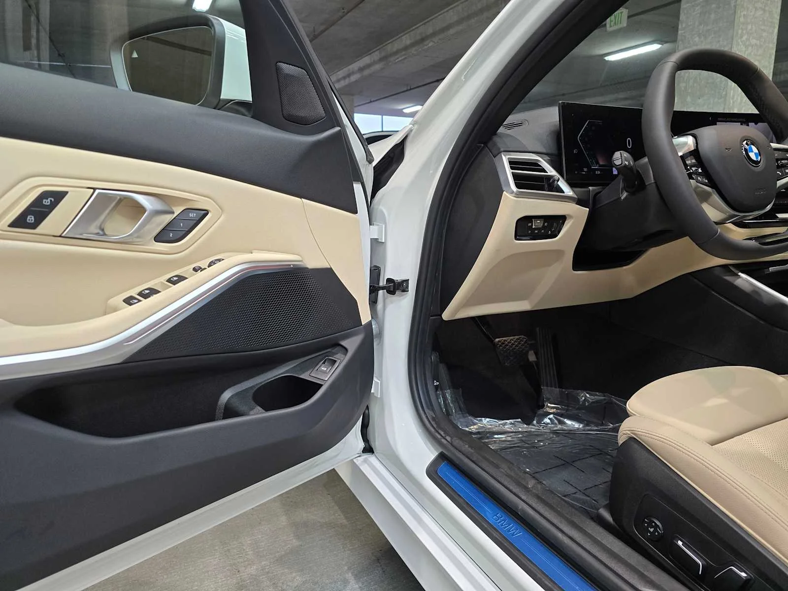 New 2026 Alpine White BMW NA xDrive image 24