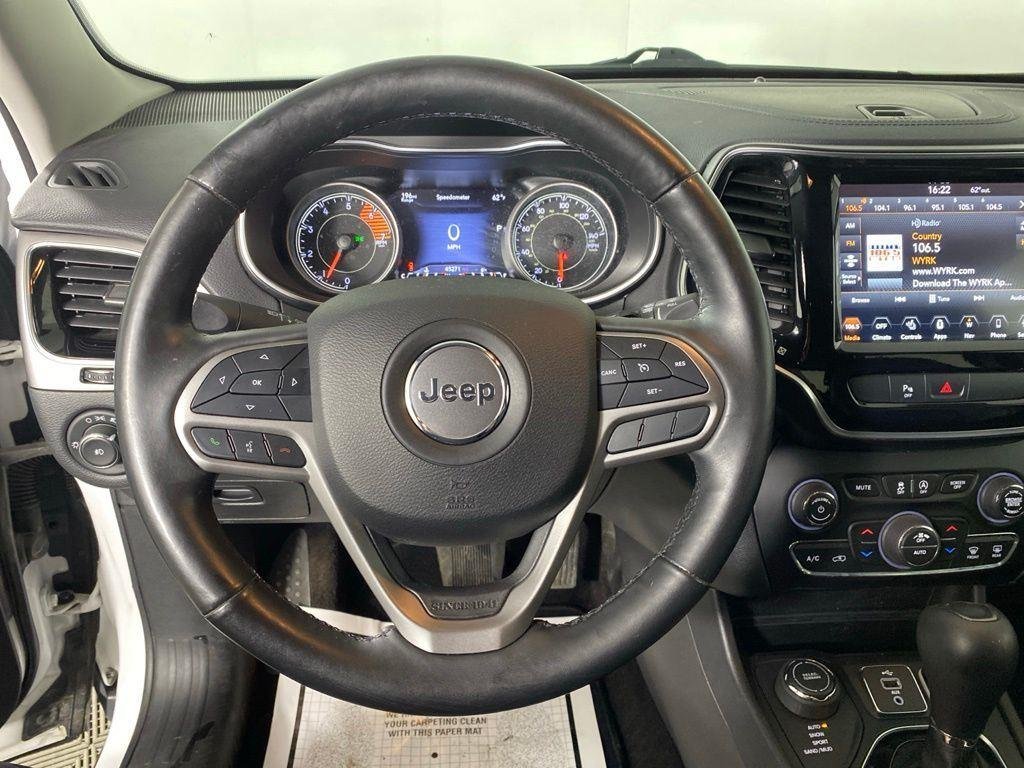 Used 2019 Bright White Clearcoat Jeep Limited image 18