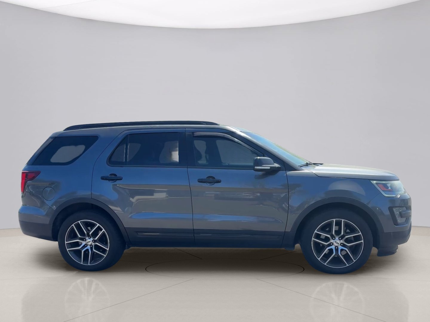 Used 2016 Grey Ford SPORT image 6